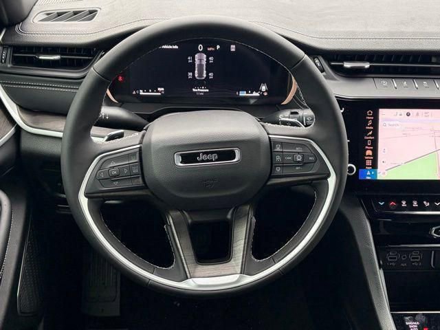 New 2026 Jeep Grand Cherokee Limited w/ Limited Altitude Package AWD/4WD image 37