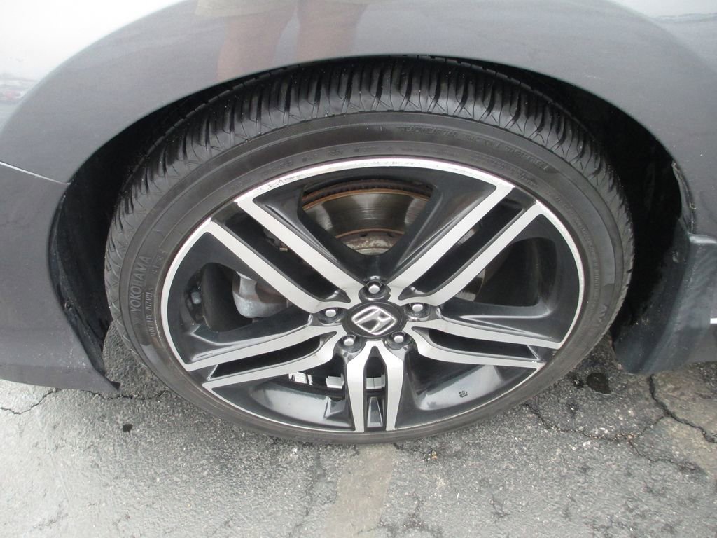 Used 2017 Honda Accord Sport image 13