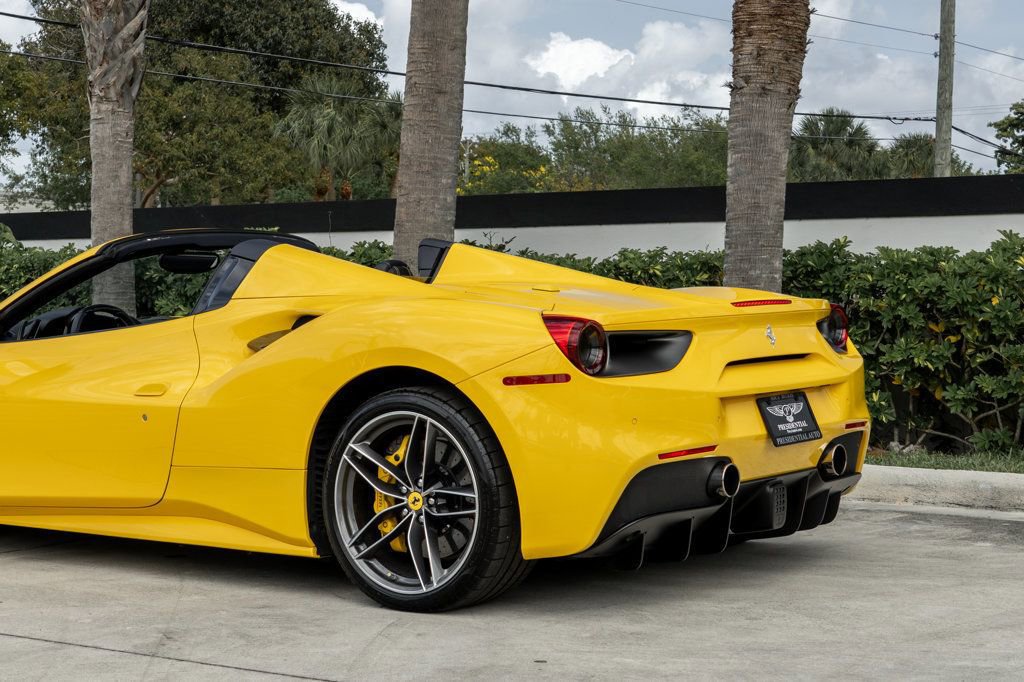 Used 2017 Ferrari 488 Spider image 5