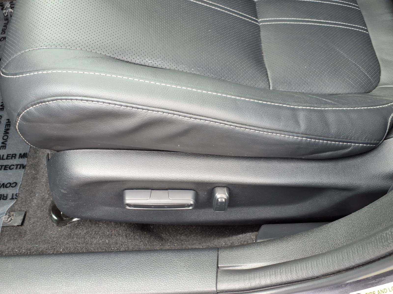 Used 2022 Honda Insight Touring image 14