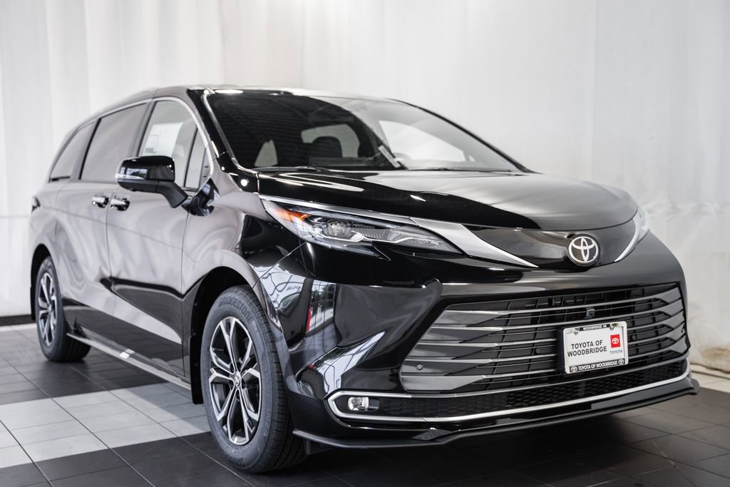New 2026 Toyota Sienna Platinum
