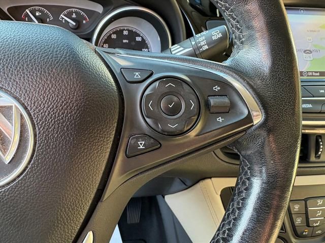 Used 2020 Buick Envision Essence image 11