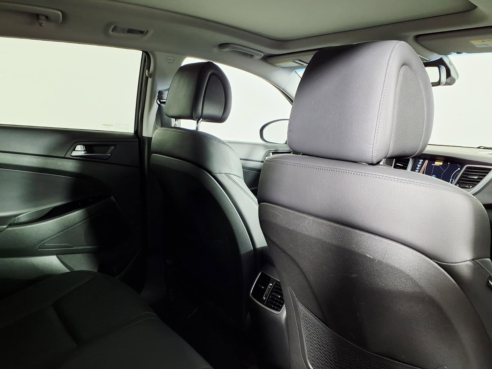 Used 2016 Hyundai Tucson Limited w/ Option Group 03 image 11