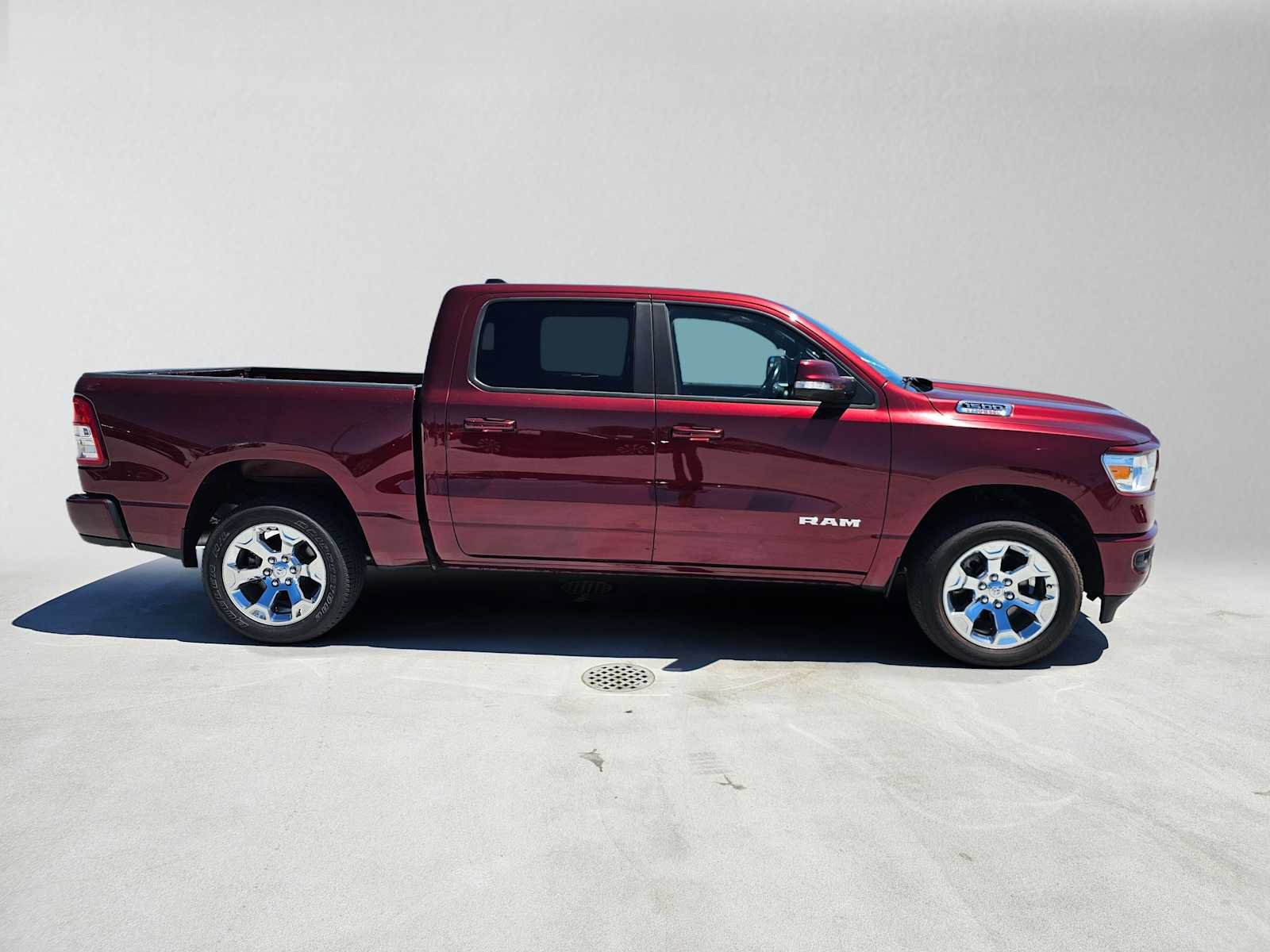 Used 2022 RAM 1500 Big Horn AWD/4WD image 2