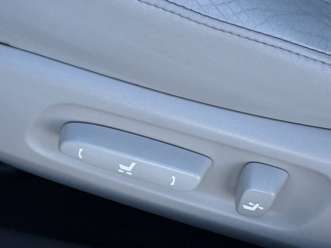Used 2012 Lexus ES 350 FWD image 8