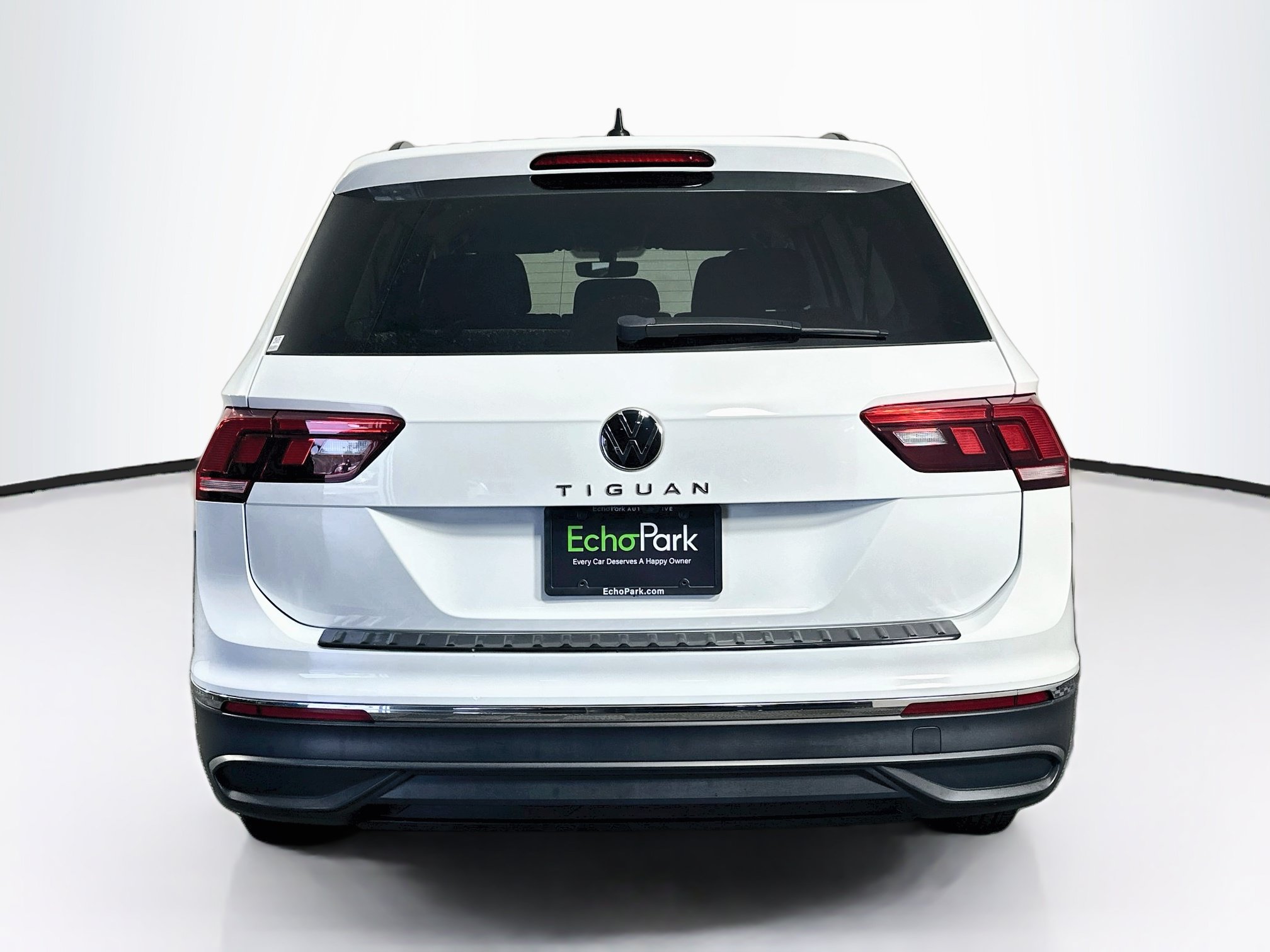 Used 2023 Volkswagen Tiguan S FWD image 7