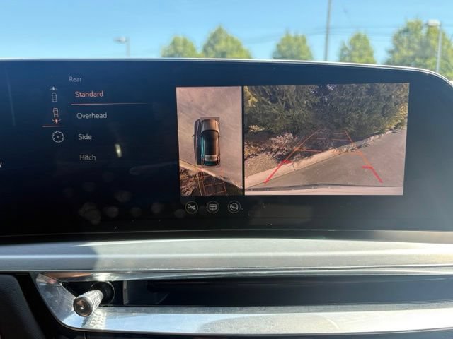 Certified 2024 Cadillac Lyriq Luxury AWD/4WD image 37