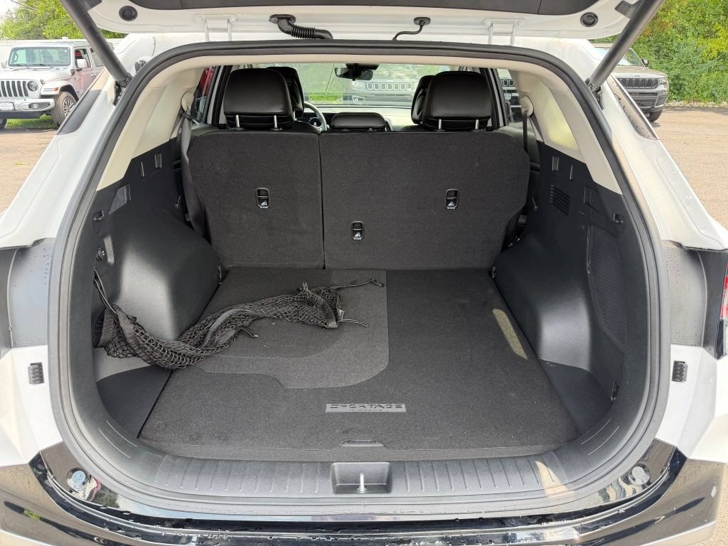 Used 2023 Kia Sportage SX AWD/4WD image 5