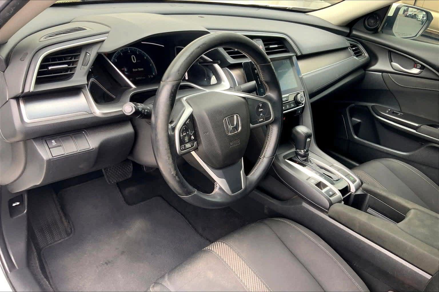Used 2018 Honda Civic EX-T image 2