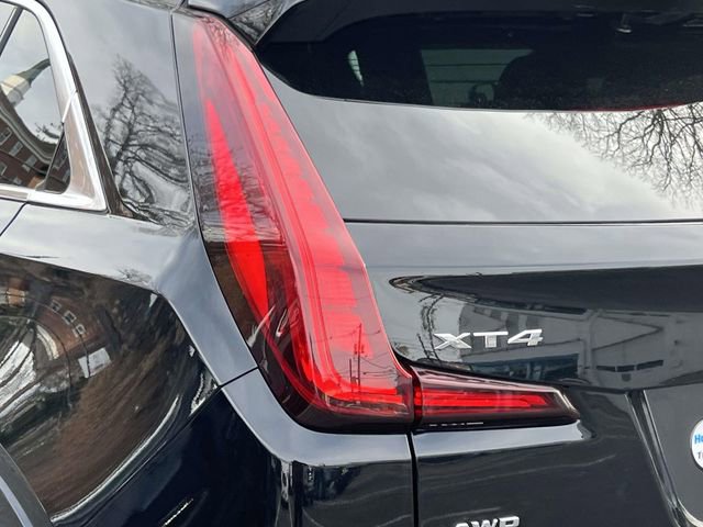 Used 2024 Cadillac XT4 Premium Luxury image 9
