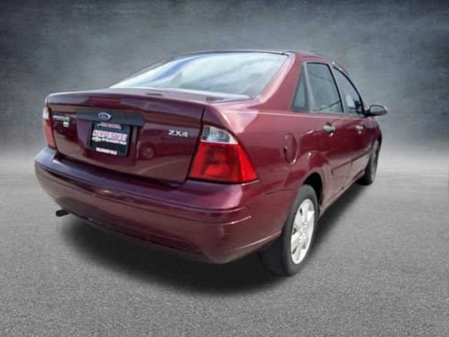 Used 2006 Ford Focus ZX4 Sedan FWD image 6