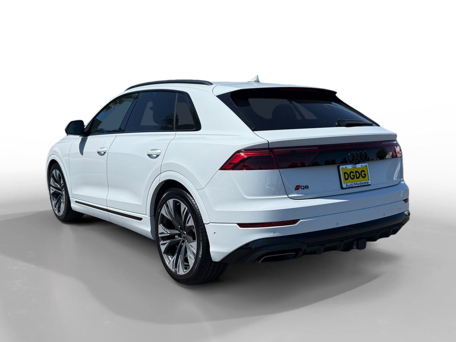 Used 2025 Audi Q8 Prestige AWD/4WD image 3