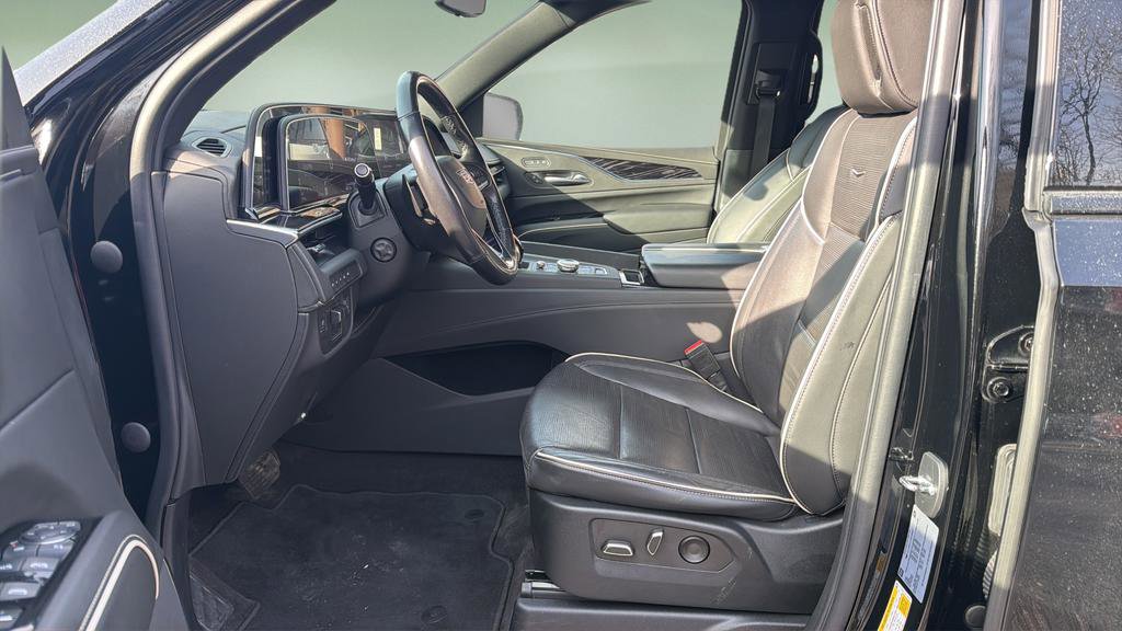 Used 2023 Cadillac Escalade Sport image 10
