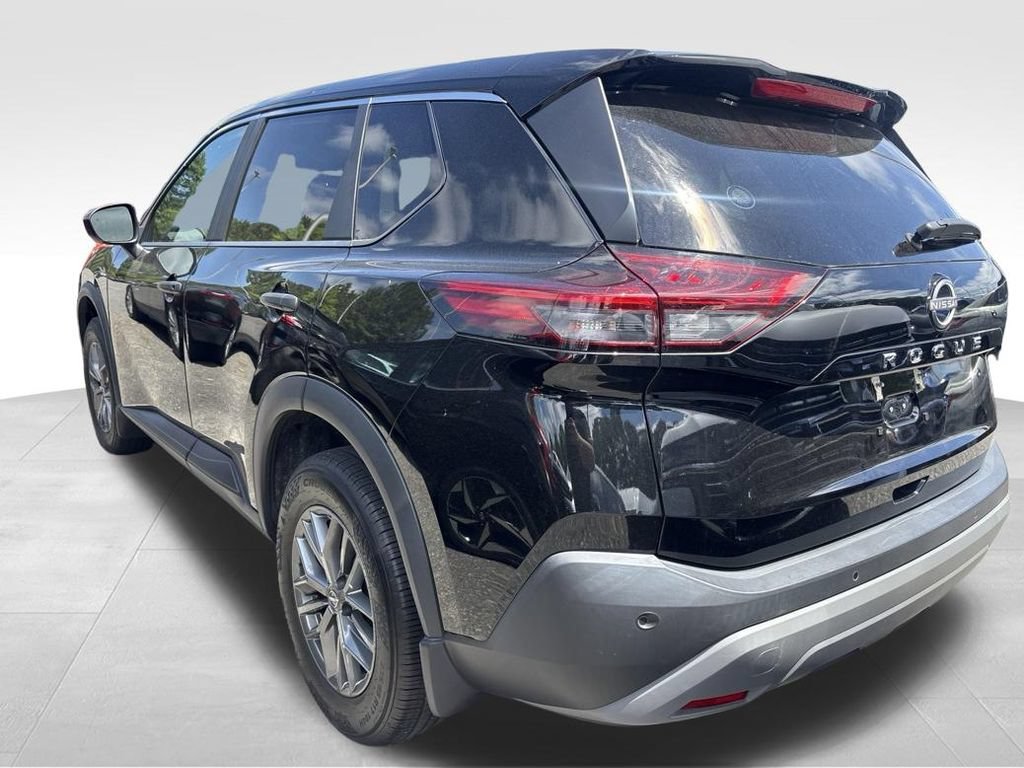 Used 2023 Nissan Rogue S FWD image 13