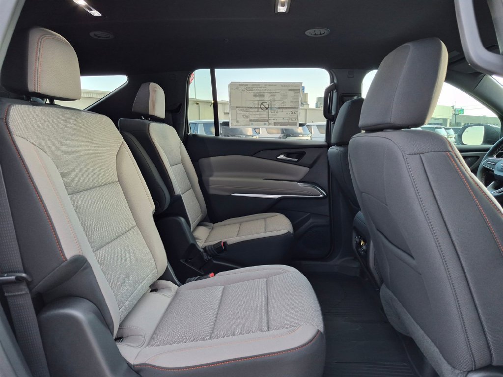 New 2026 Chevrolet Traverse LT w/ LPO, Floor Liner Package FWD image 29
