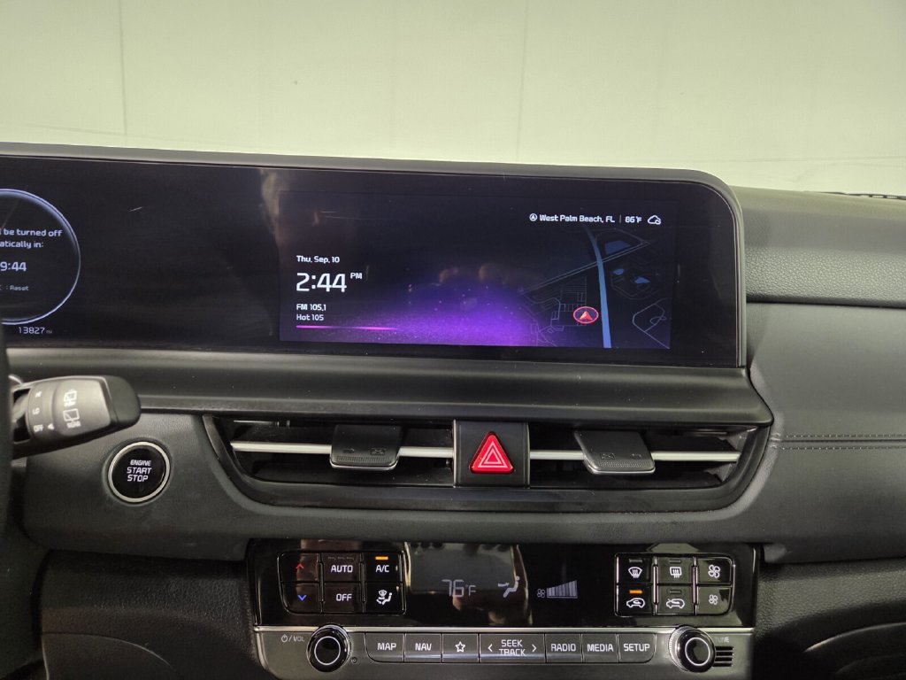 Used 2025 Kia Seltos EX w/ EX Sunroof Package FWD image 19