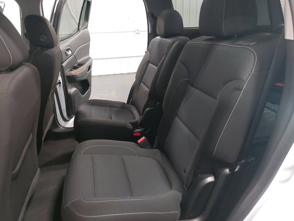Used 2023 GMC Acadia SLE w/ Driver Convenience Package AWD/4WD image 16