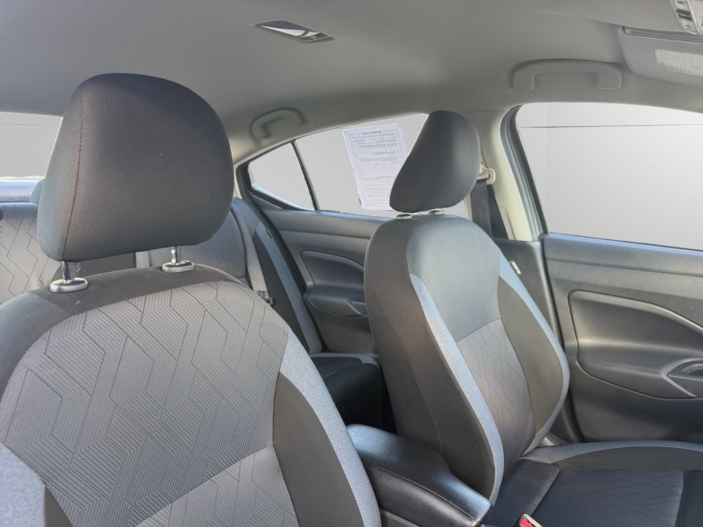 Used 2025 Nissan Versa SV FWD image 13