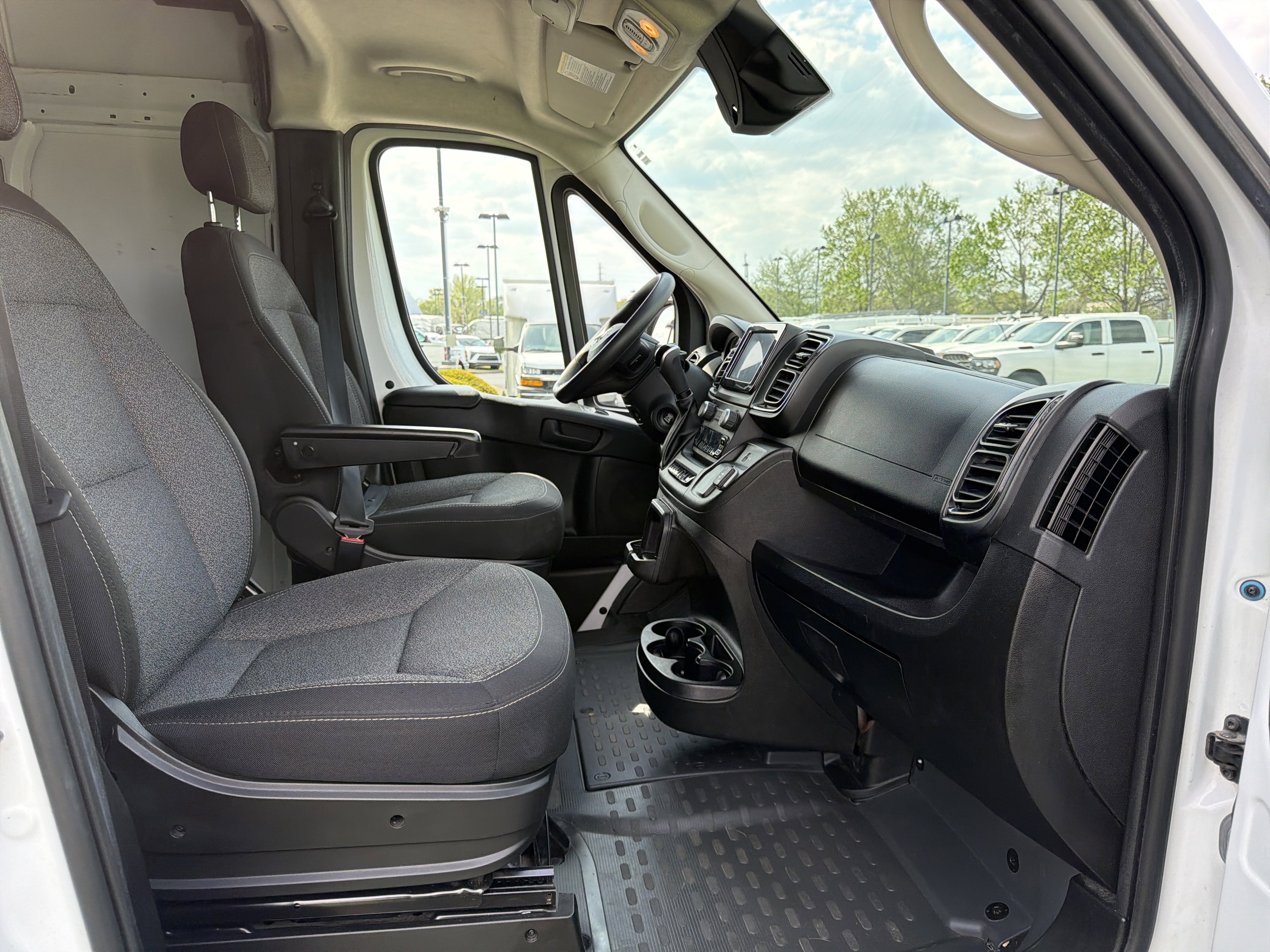 Used 2023 RAM ProMaster 2500 image 23