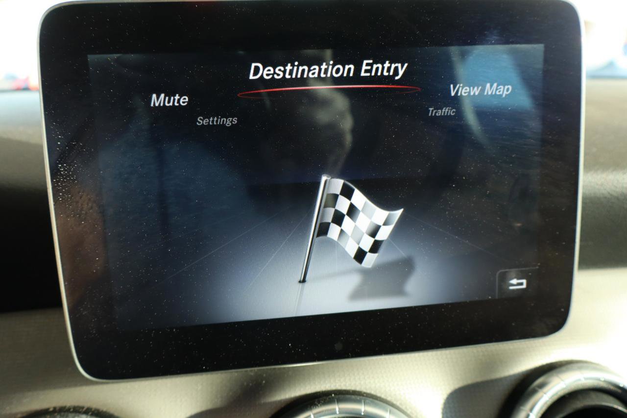 Used 2018 Mercedes-Benz CLA 250 image 24