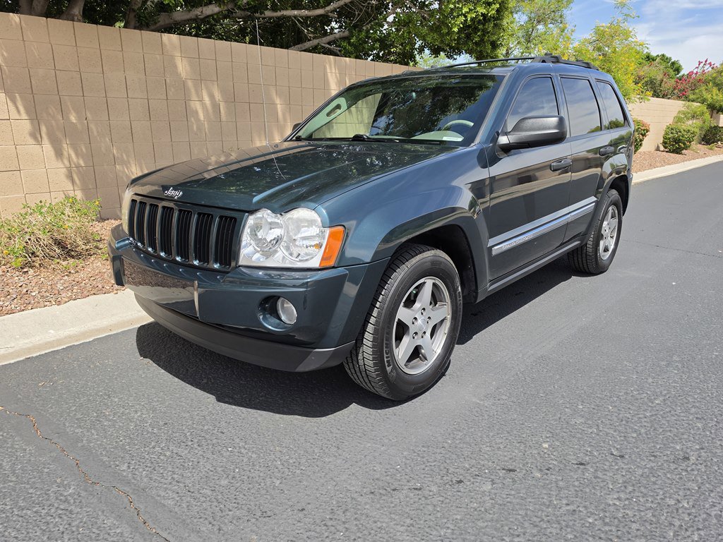 Used 2005 Jeep Grand Cherokee Laredo RWD image 16