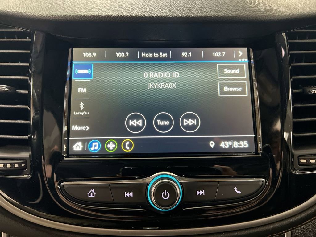 Used 2019 Chevrolet Trax LT w/ LT Convenience Package image 14