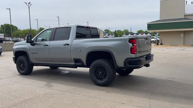New 2026 Chevrolet Silverado 2500 ZR2 w/ LPO, Dark Essentials Package AWD/4WD image 6