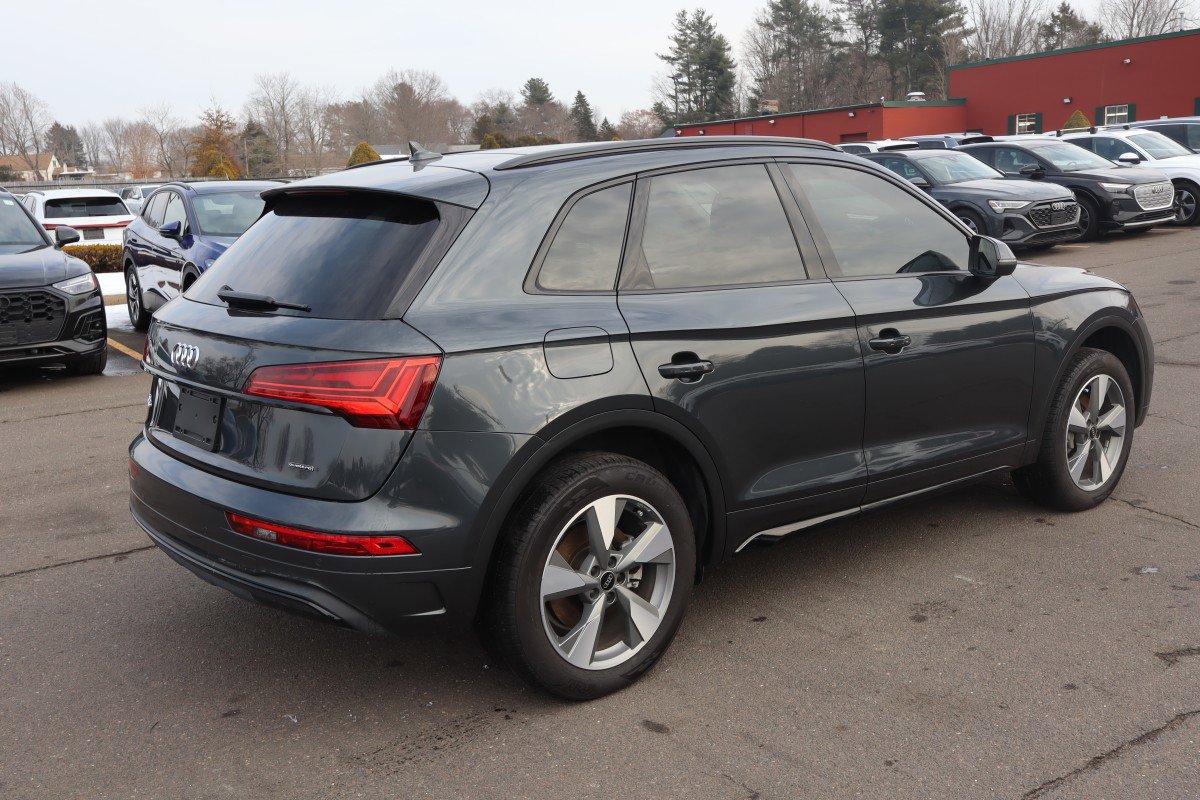 Used 2025 Audi Q5 2.0T Premium w/ Convenience Plus Package image 5
