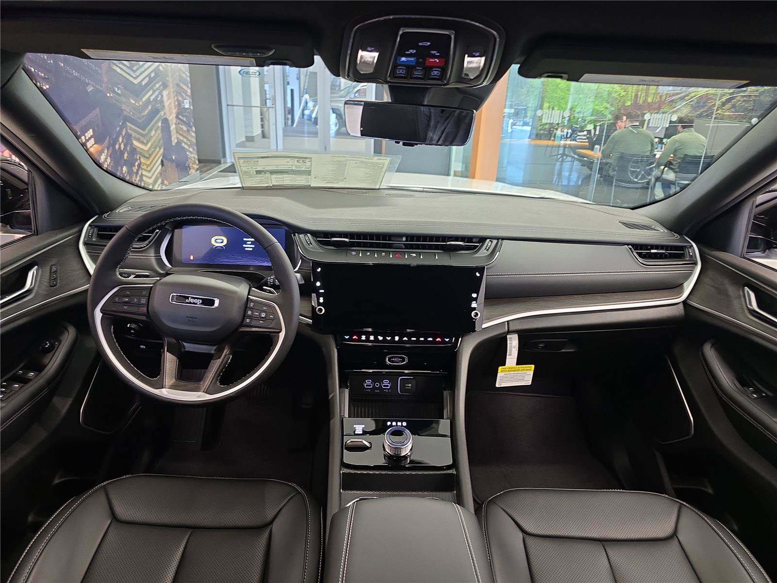 New 2026 Jeep Grand Cherokee Limited w/ Luxury Tech Group II AWD/4WD image 16