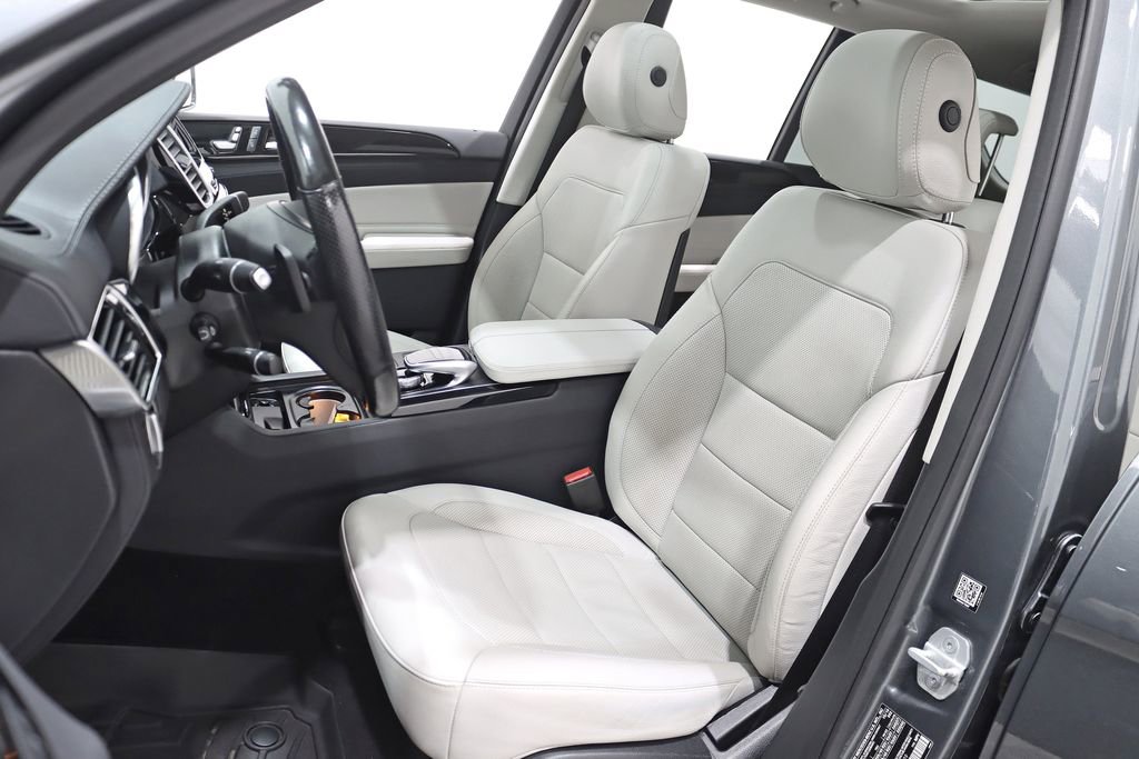 Used 2017 Mercedes-Benz GLE 400 4MATIC image 29