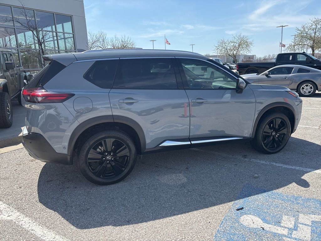 Used 2022 Nissan Rogue SL w/ SL Premium Package image 30