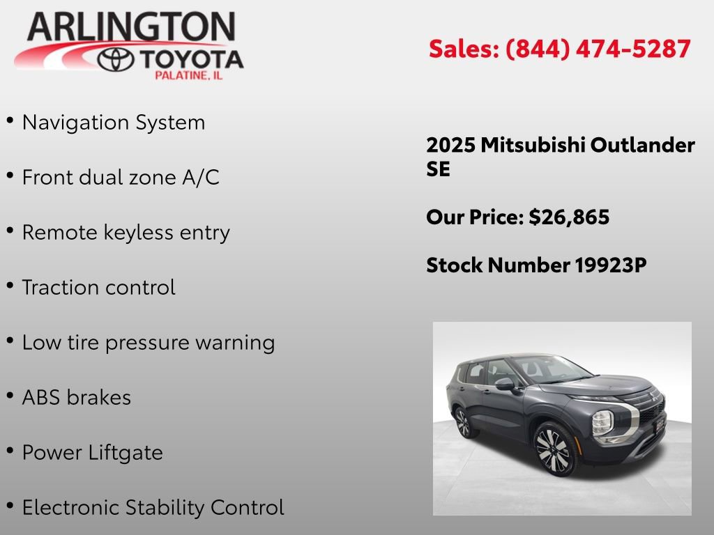 Used 2025 Mitsubishi Outlander SE image 3