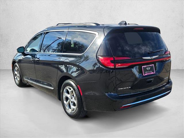 Used 2023 Chrysler Pacifica Limited FWD image 8