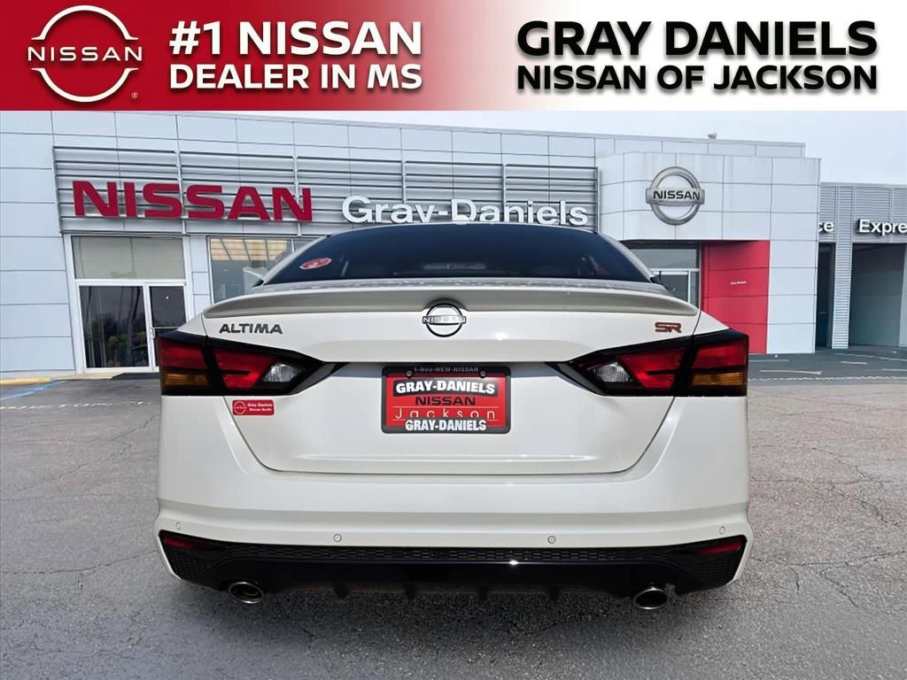 New 2025 Nissan Altima 2.5 SR w/ SR Premium Package image 4
