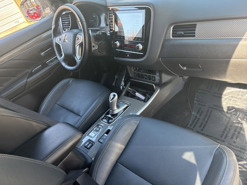Used 2020 Mitsubishi Outlander SEL AWD/4WD image 32