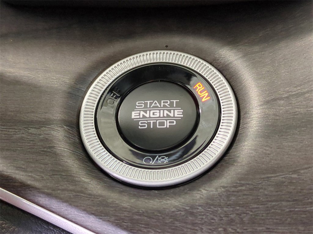 New 2025 Jeep Grand Cherokee Limited image 31