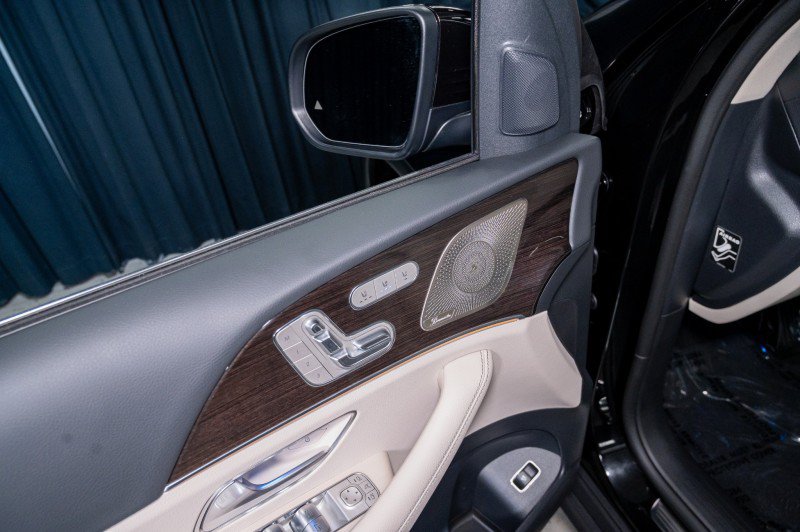 Certified 2026 Mercedes-Benz GLS 450 4MATIC image 11