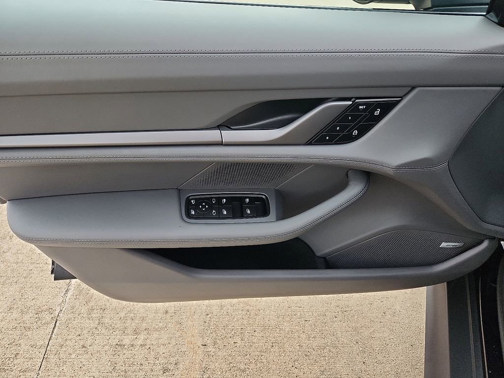 Certified 2025 Porsche Taycan image 11