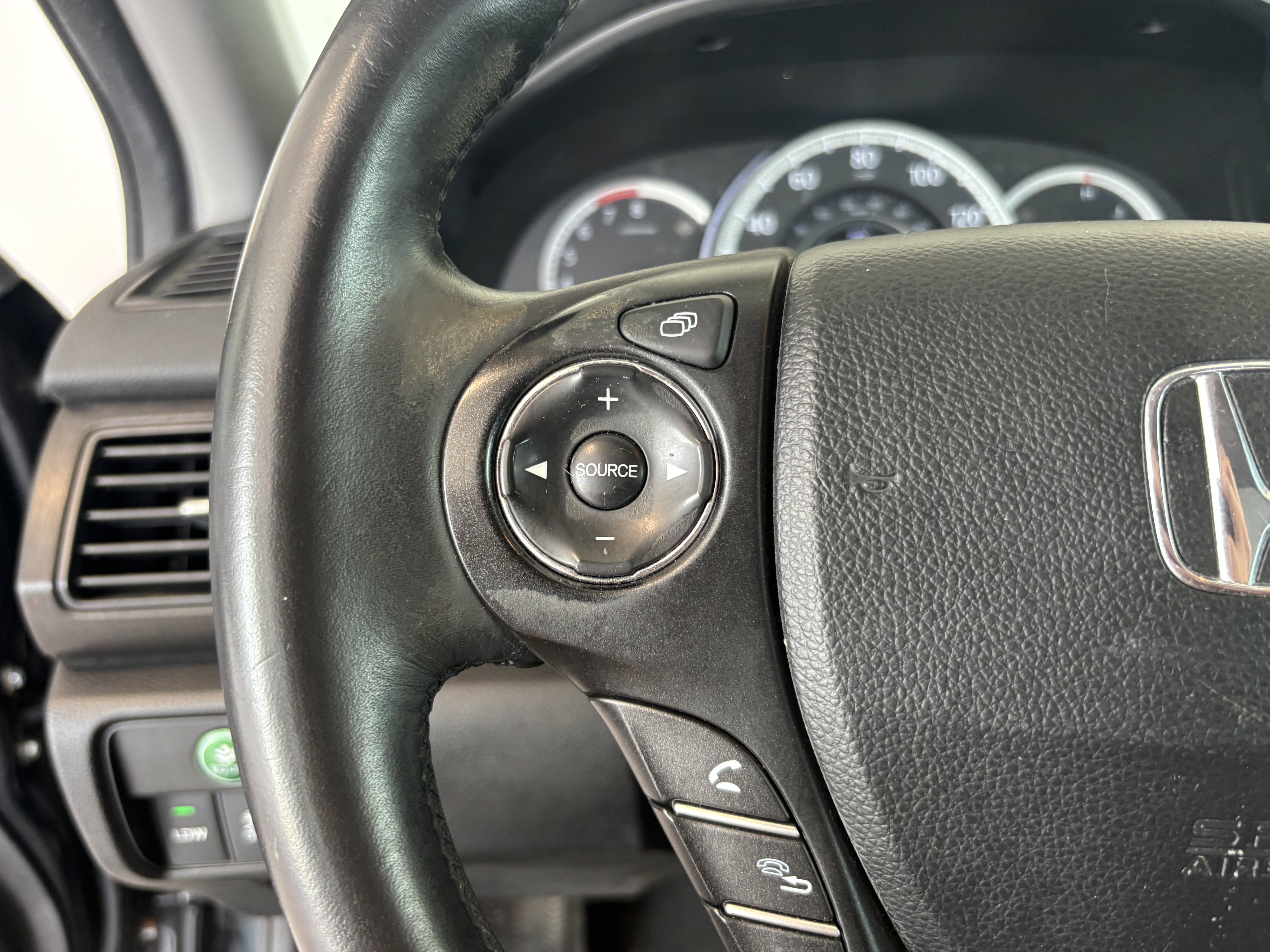 Used 2015 Honda Accord EX-L image 12
