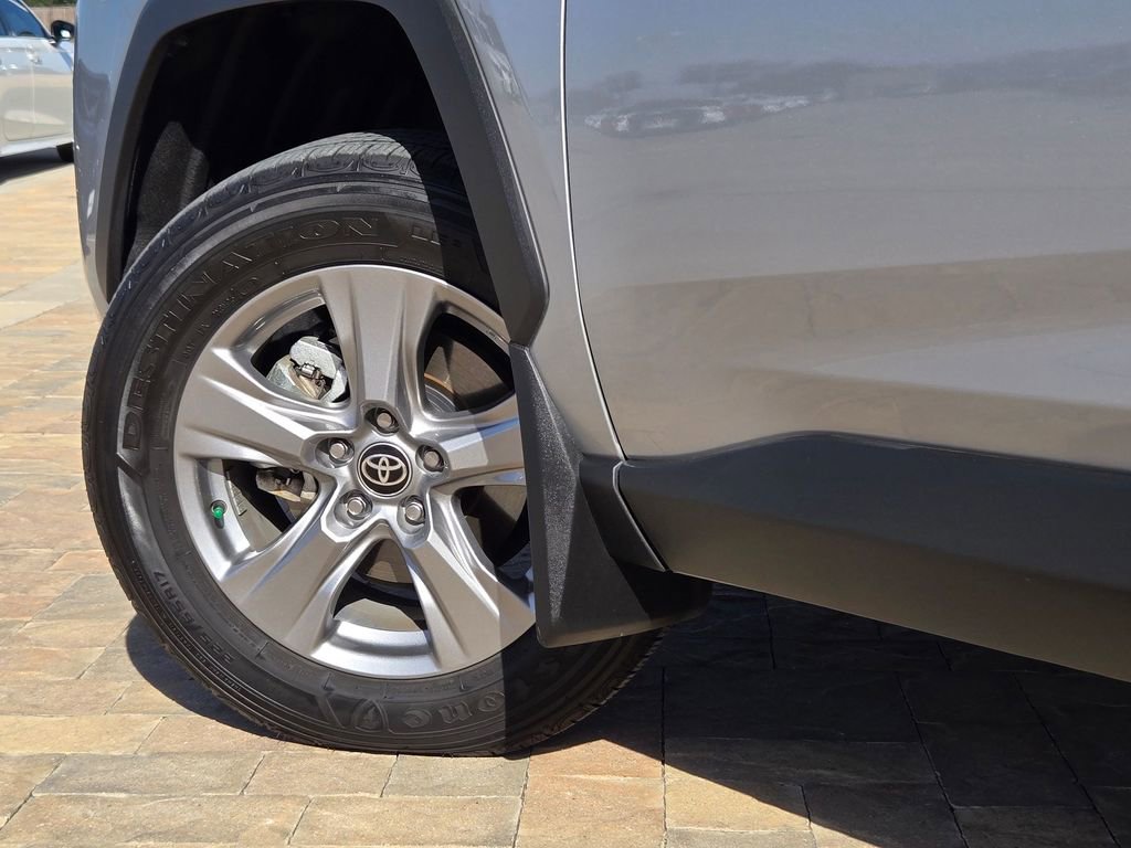 Used 2024 Toyota RAV4 XLE w/ Convenience Package image 29