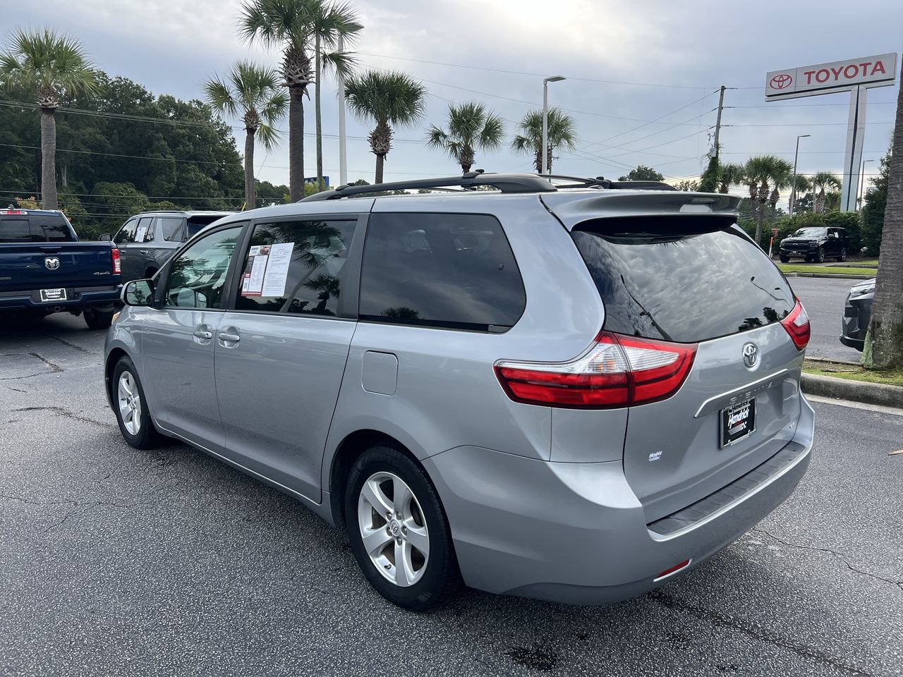 Used 2015 Toyota Sienna LE FWD image 8