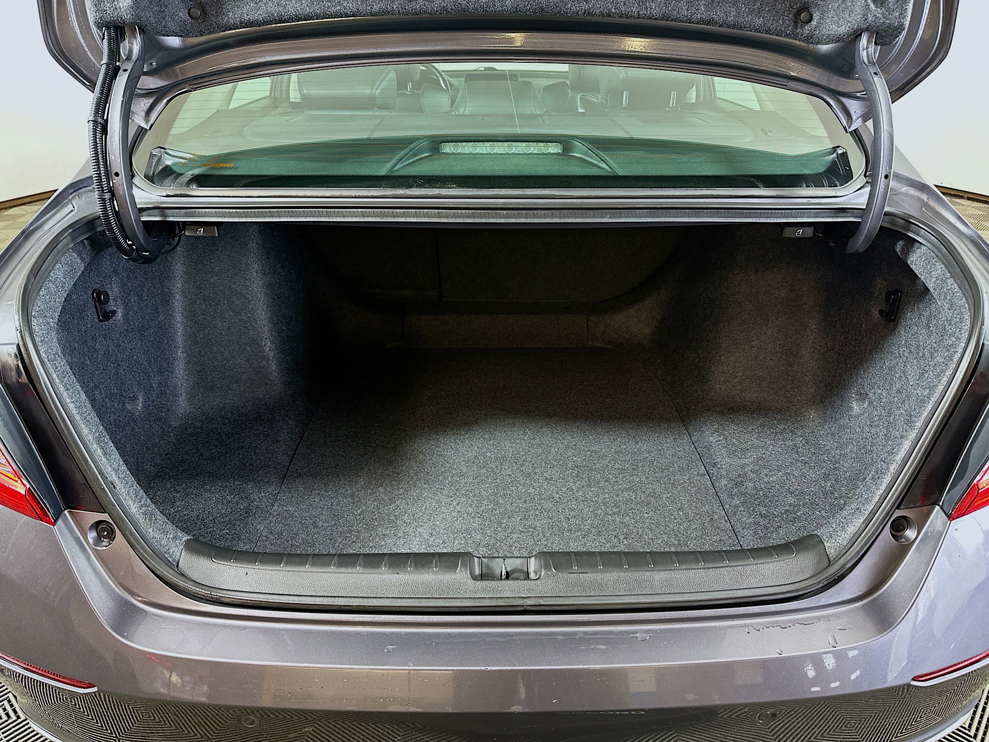 Used 2021 Honda Accord Touring image 25