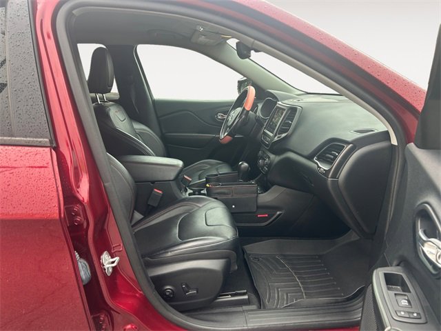 Used 2021 Jeep Cherokee Trailhawk w/ Premium Leather Package image 15