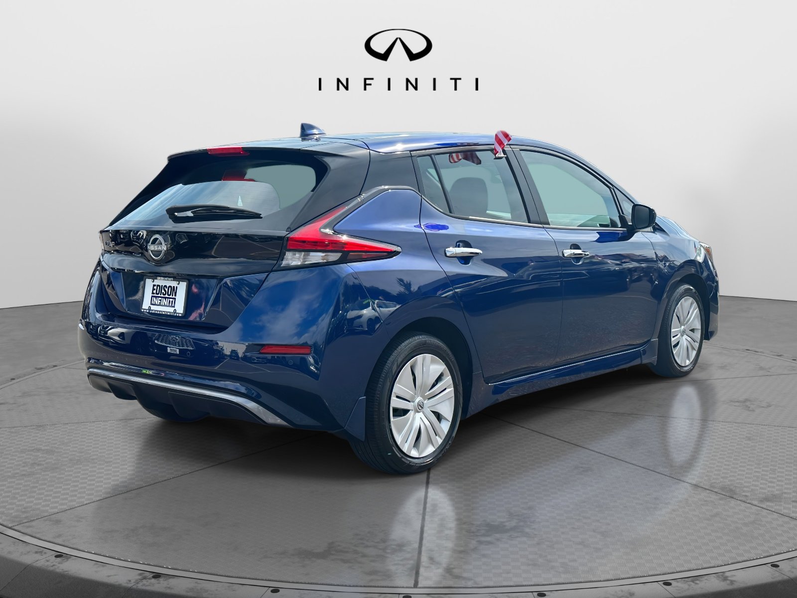 Used 2023 Nissan Leaf S image 4