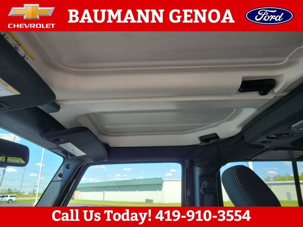 Used 2016 Jeep Wrangler Unlimited Sahara AWD/4WD image 21