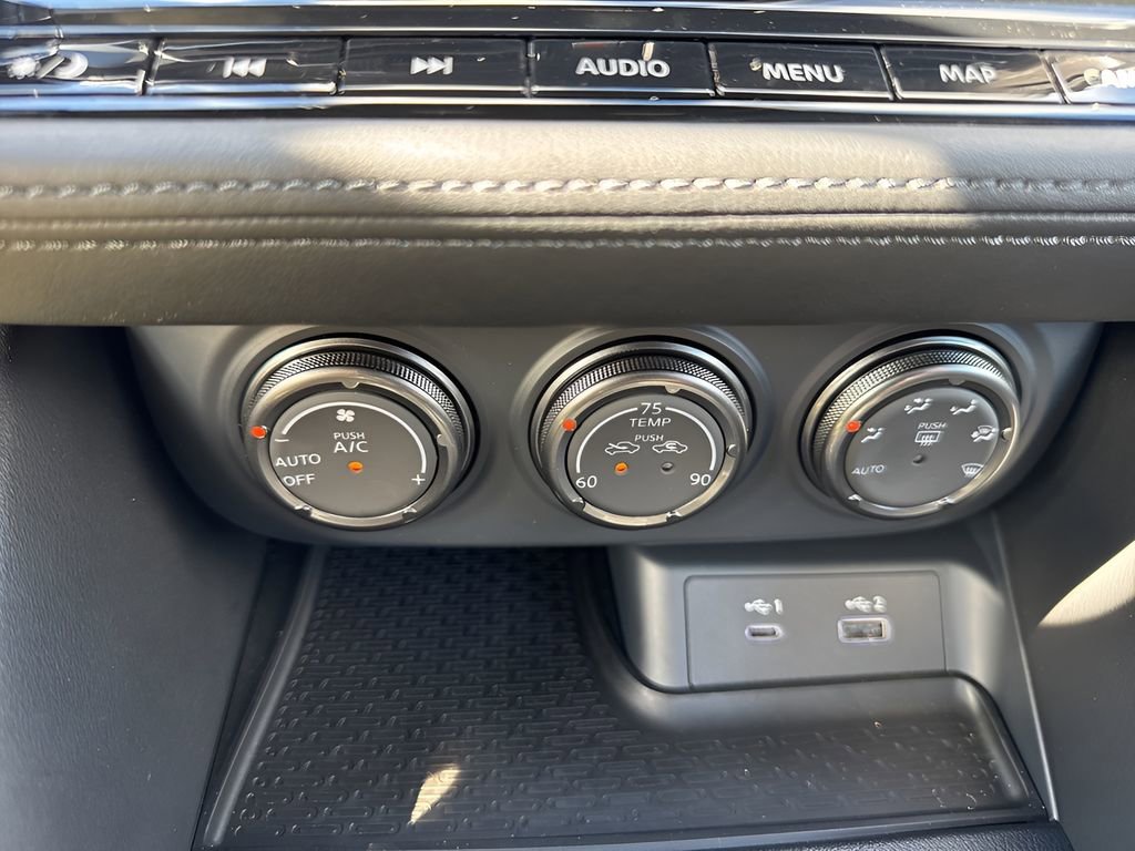 Used 2024 Nissan Z Performance w/ Floor Mat Package image 16