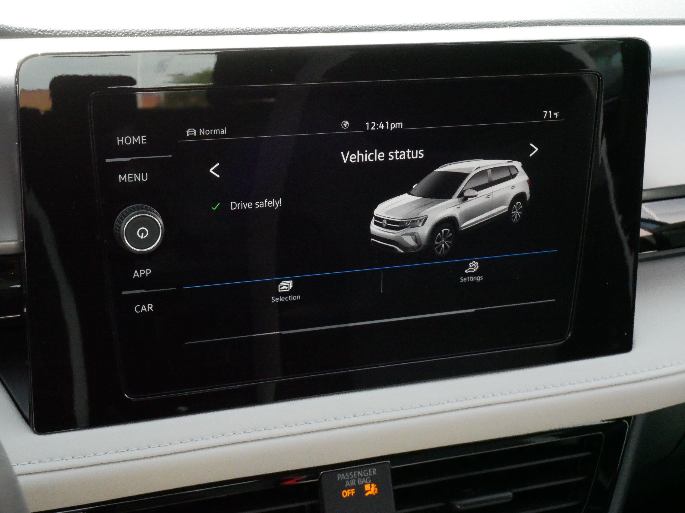 Certified 2025 Volkswagen Taos S AWD/4WD image 22