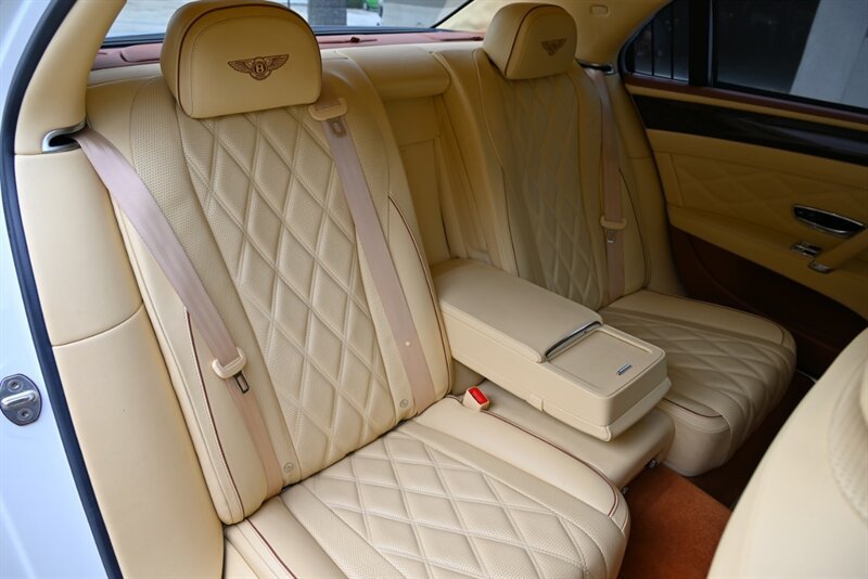 Used 2016 Bentley Flying Spur W12 AWD/4WD image 28