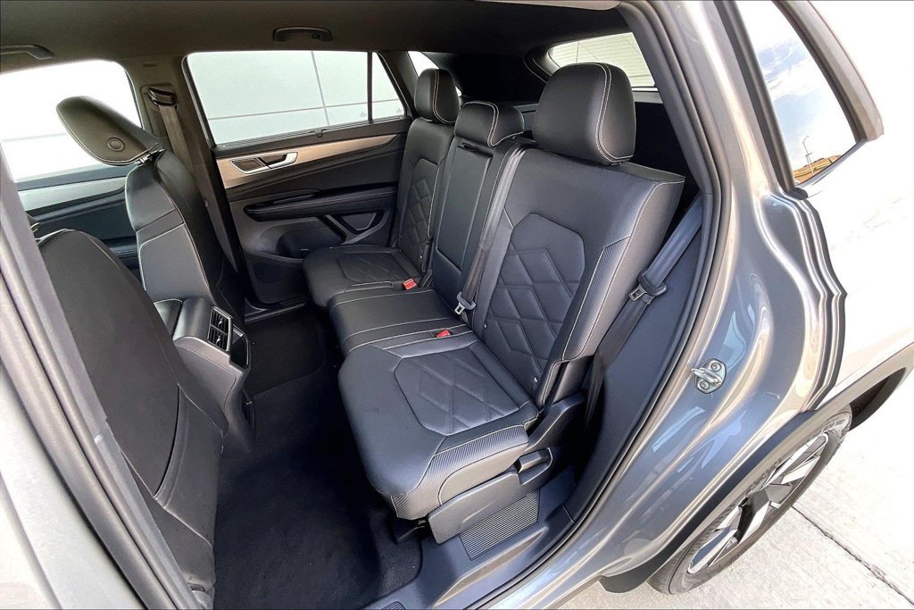 Used 2026 Volkswagen Atlas Cross Sport SE FWD image 26