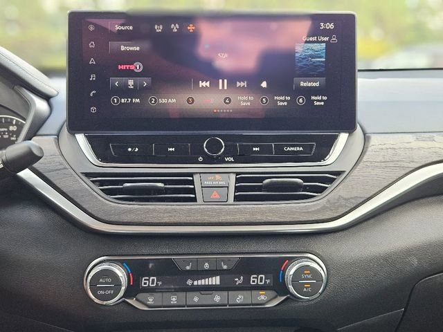 New 2025 Nissan Altima 2.5 SL image 17